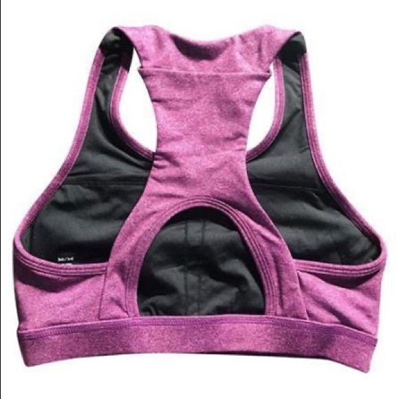 Women’s NEW sports bra with phone pocket - Picture 2 of 8